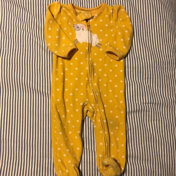 6-9m Baby Girl Fleece PJs. - Picture 2 of 3